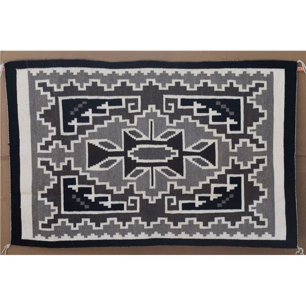 NAVAJO INDIAN TEXTILE