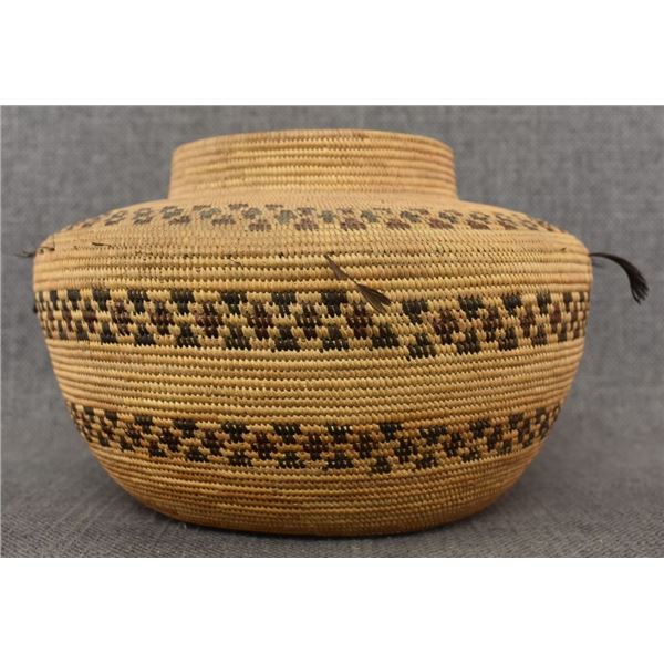 TULARE INDIAN BOTTLENECK BASKET