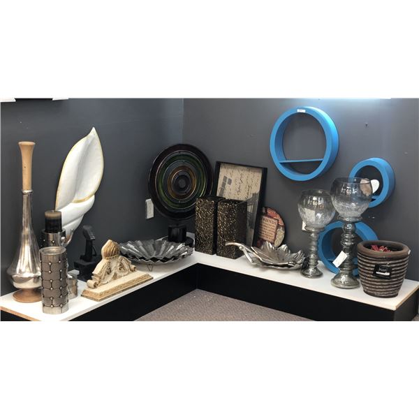 Large group of assorted table-top & shelf decorative items