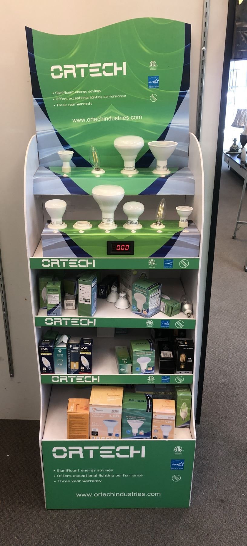 Ortech Ortech light bulbs sampling display w/ assorted bulbs - approx. 5ft ...