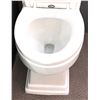 Image 3 : New white toilet seat w/tank & flush handle