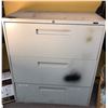 Image 1 : 3-drawer filing cabinet full of misc items (approx. 3ft 18in D 41in)