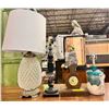 Image 1 : 4 assorted table lamps
