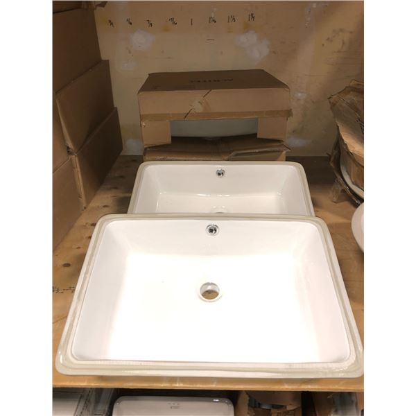 Set of 4 white basins / ceramic sinks