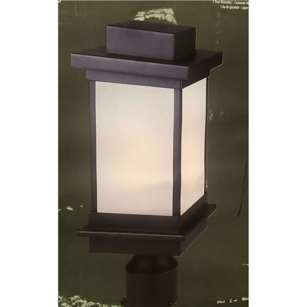 NEW single Akello outdoor lantern wall light (in box)