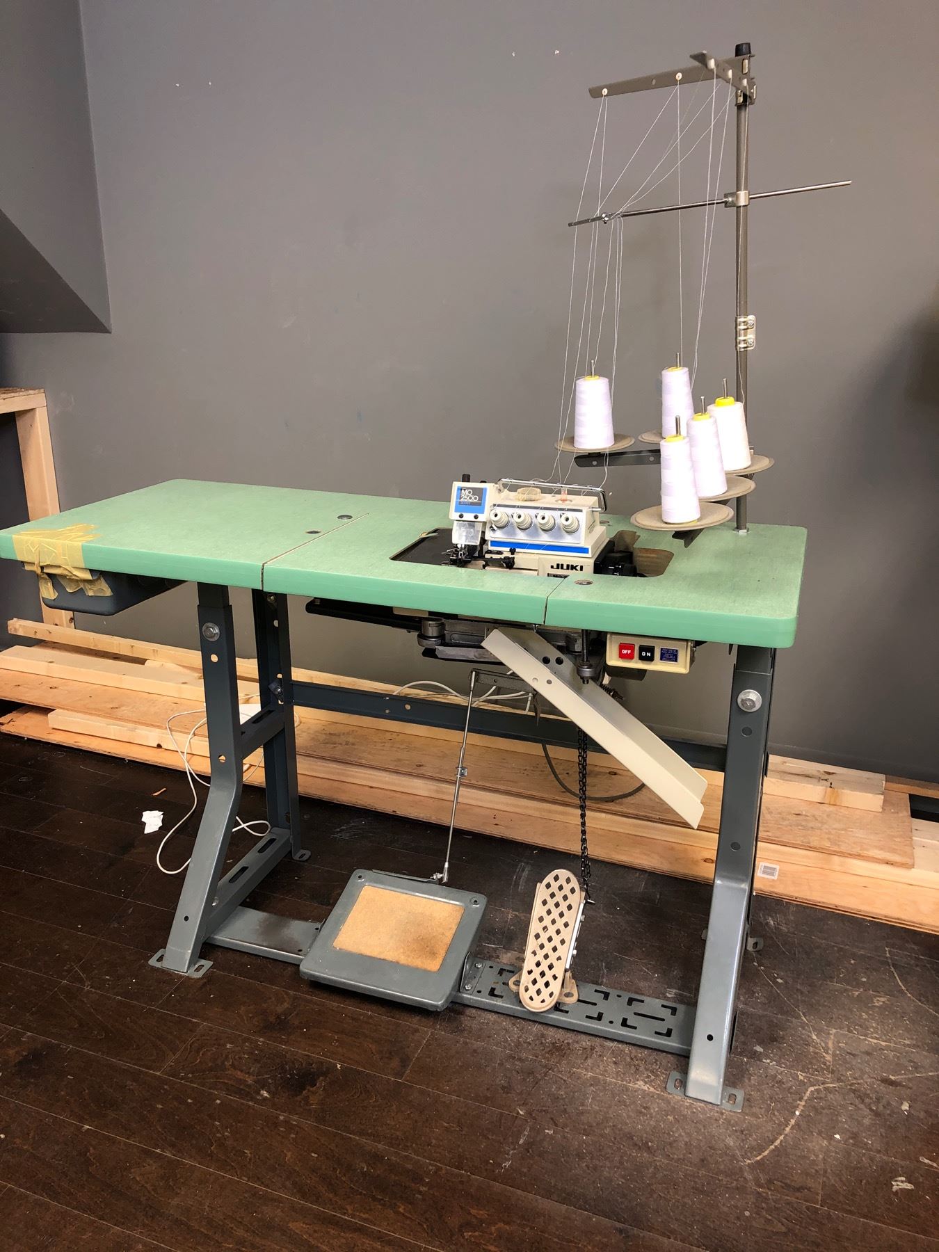 Industrial grade interlocking machine w/ table (retail $1,500)