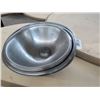 Image 1 : 5-S/S Mixing Bowls - 5 X $