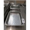 Image 1 : 10-Half Insert/Perf Pans - 10 X $