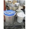 Image 1 : Stockpot, Pitchers, Insert Rounds