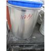 Image 2 : Stockpot, Pitchers, Insert Rounds