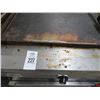 Image 2 : Gas Flat Grill w/Equipment Stand