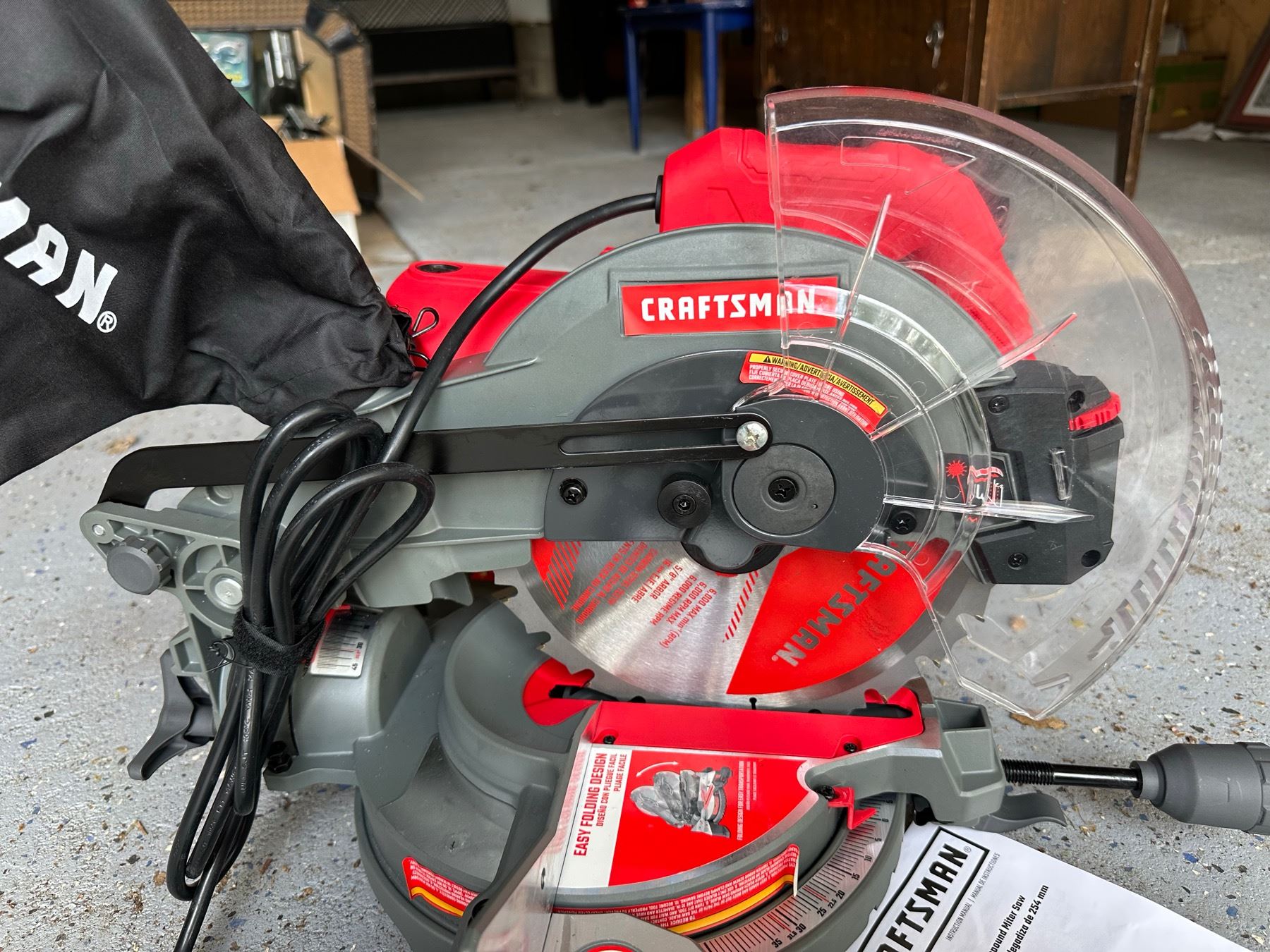 CRAFTSMAN 10-INCH FOLDING COMPOUND MITER SAW