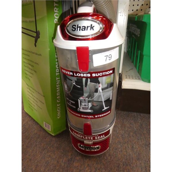Shark lift-away & canister vacuum works