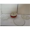 Image 1 : glass serving plates, bundt pan