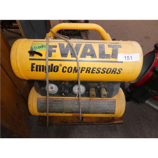 DeWalt D55152 electric 4 gal compressor - works