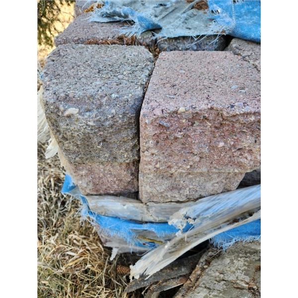 Misc Lot of Retaining Wall Blocks Total of 450