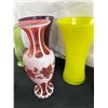 Image 3 : Colored Glass Vases