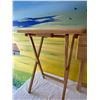 Image 4 : 2 Folding Wood TV Tray Tables
