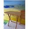 Image 5 : 2 Folding Wood TV Tray Tables