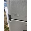 Image 3 : Rubbermaid Storage Cabinet