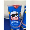 Image 2 : Pringles Salt & Vinegar Flavour (8 x 68g)
