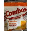 Image 2 : CASE LOT - Combo's Stuffed Snacks-Pepperoni Pizza Baked Crackers (12 x 178.6g)
