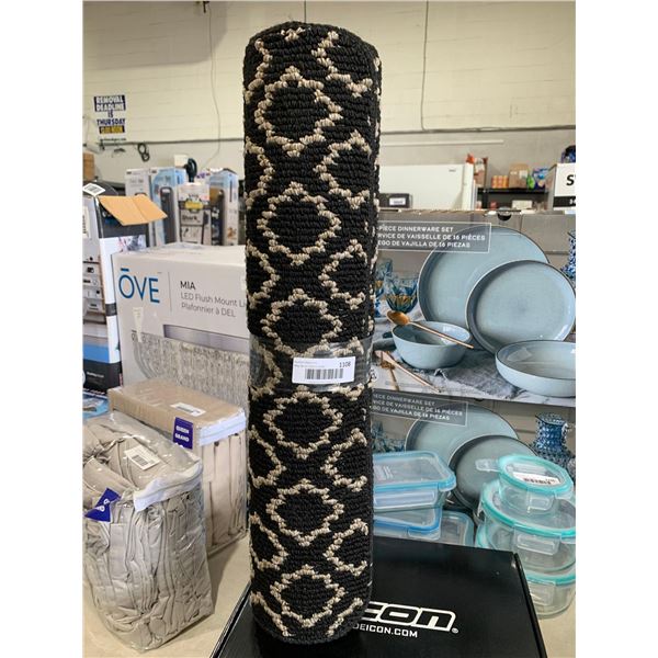 Black & Tan Runner Rug 2' wide