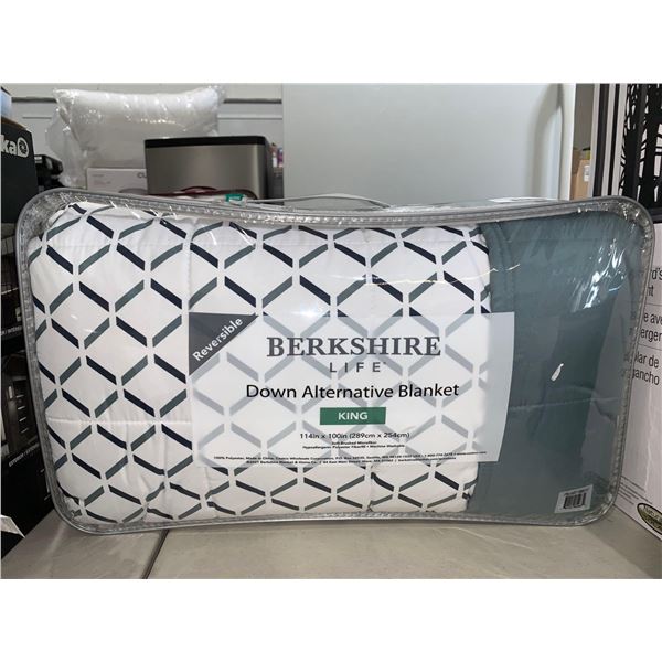 Berkshire Life Down Alternative Blanket King Size