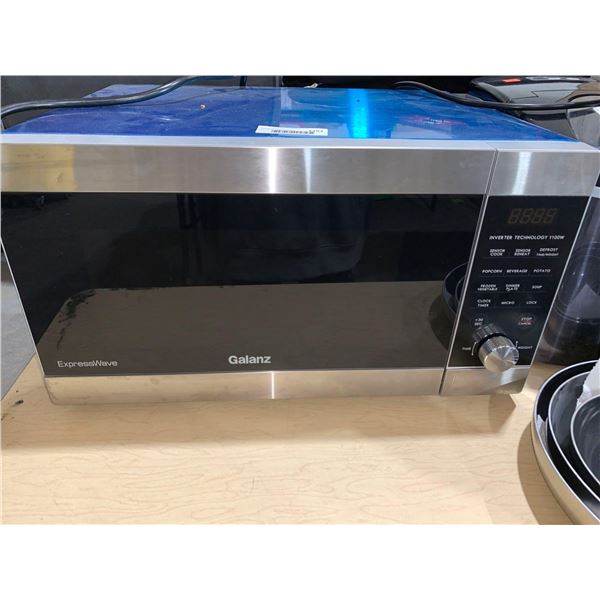Galanz 1.3 cu.ft. Microwave Oven with Inverter and Sensor