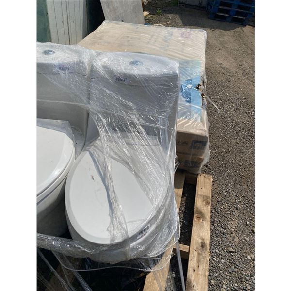 Ove White Porcelain Toilet