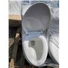 Image 4 : Ove White Porcelain Toilet