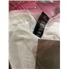 Image 4 : Hotel Grand King Size White Down Duvet All Season Medium Weight