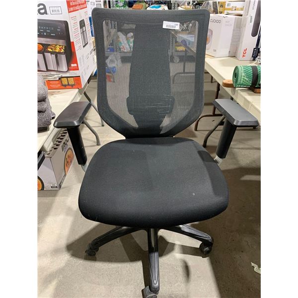 Black Mesh Back Adjustable  Office Chair