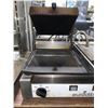 Image 2 : Commercial Electric Large Panini Grill