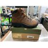 Image 3 : Keen Pyrenees Women's Hiking Boots Size 8 Syrup