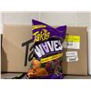 Image 1 : Takis Waves Dragon Sweet Chili Chips 10 x 190g