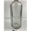Image 2 : Vintage Cross and Company Vancouver BC Seltzer Bottle