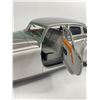 Image 3 : 1/18th Scale 1933 Peirce-Arrrow Silver Arrow Die Cast Car, Great Shape