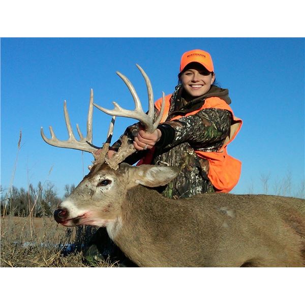 ORIGINAL KANSAS TROPHY: 5-Day Whitetail Deer Hunt for One Hunter in Kansas