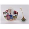 Image 6 : Antique Chinese Porcelain Snuff Bottle