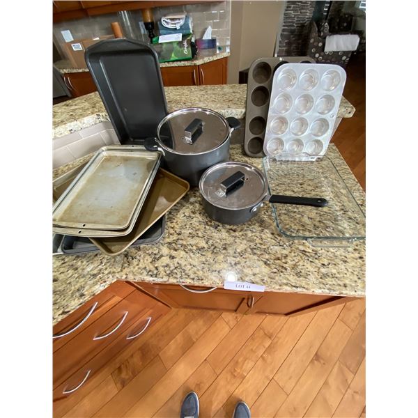 Cookie & Glass & Teflon Baking Pans, Pots, Muffin Pan