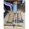 Image 1 : Level, Brooms, Shovels, Weeder, Scraper, Shop Squeegee, Two Blue Garbage Bins, Nut & Bolt Organizer