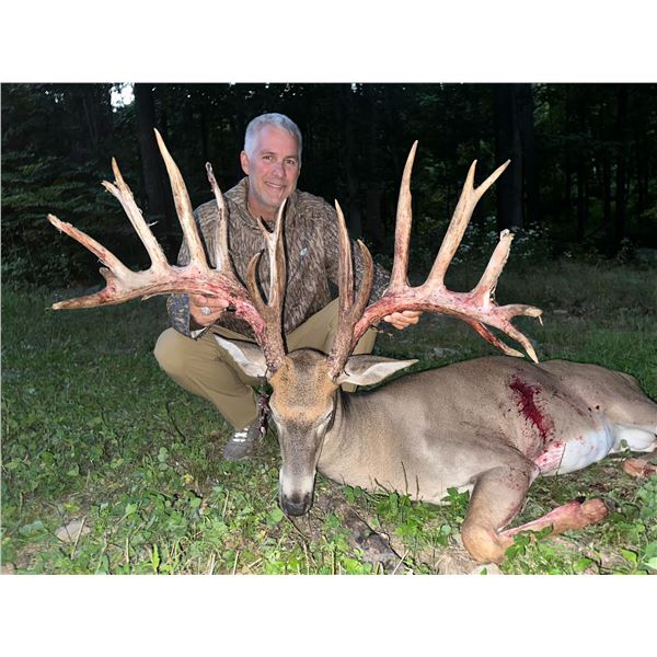 4 day Whitetail hunt for up to 300" whitetail in PA for (Dates 2024-2025 Sept-  Dec.) Donated by: Qu