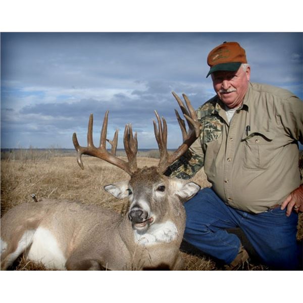 Alberta Trophy Whitetail Deer Hunt