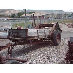 Ground drive manure spreader