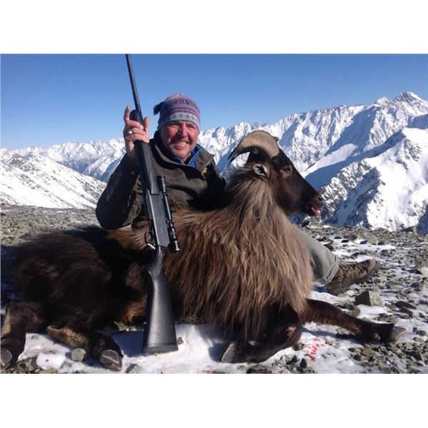 5 Tahr Hunt- New Zealand for 1 Hunter and 1 Non Hunter