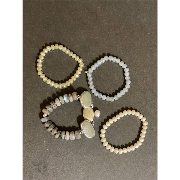 Natural stone necklace and bracelet set