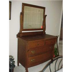 Oak Dresser w/mirror