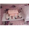 Image 1 : Set-twin bed linens