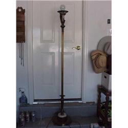 Floor lamp